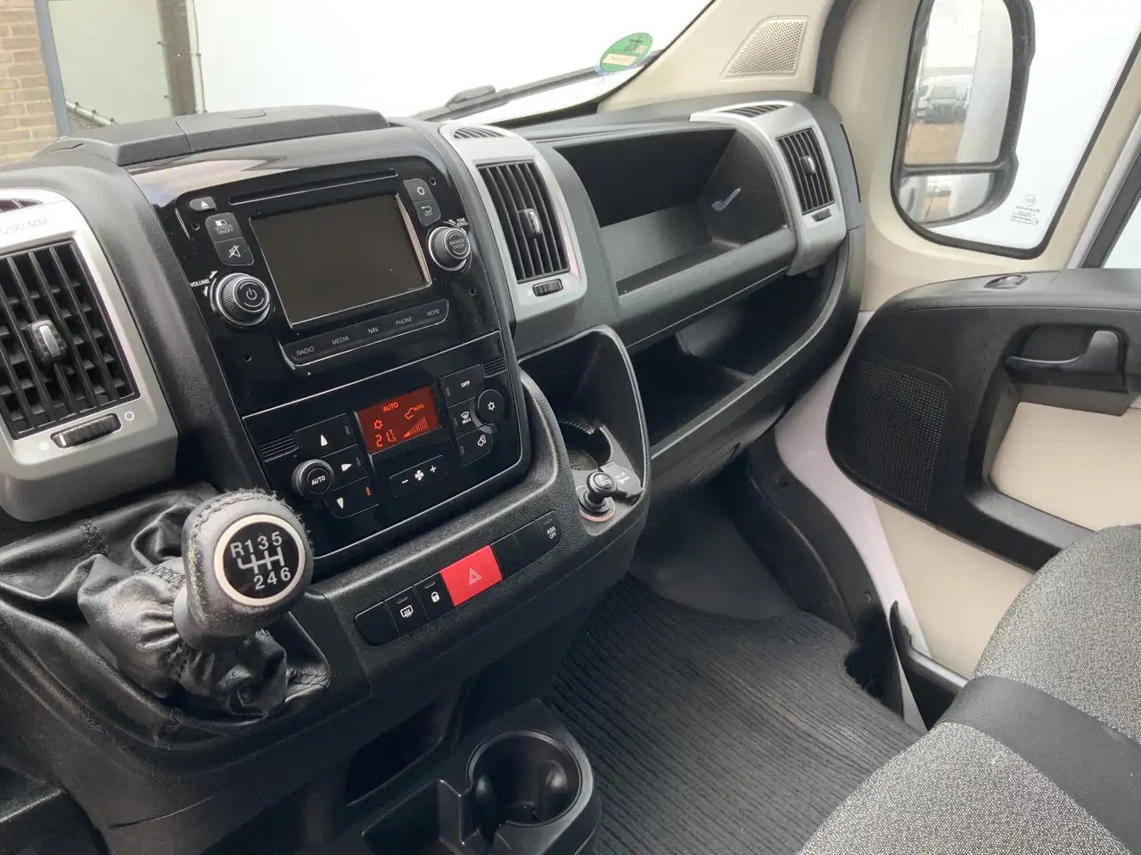 Fiat Ducato 35H 2.3 MultiJet L3H1 Meubelbak & Lift & Zijdeur A - Box van: picture 4 Fiat Ducato 35H 2.3 MultiJet L3H1 Meubelbak & Lift & Zijdeur A - Box van: picture 4
