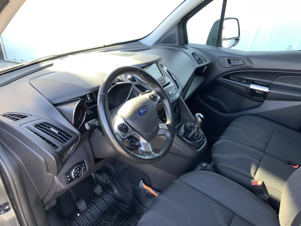 Ford Transit Connect 1.5 TDCI L2 Trend Airco Cruise 3 Zits DakDragers C - Panel van: picture 5 Ford Transit Connect 1.5 TDCI L2 Trend Airco Cruise 3 Zits DakDragers C - Panel van: picture 5