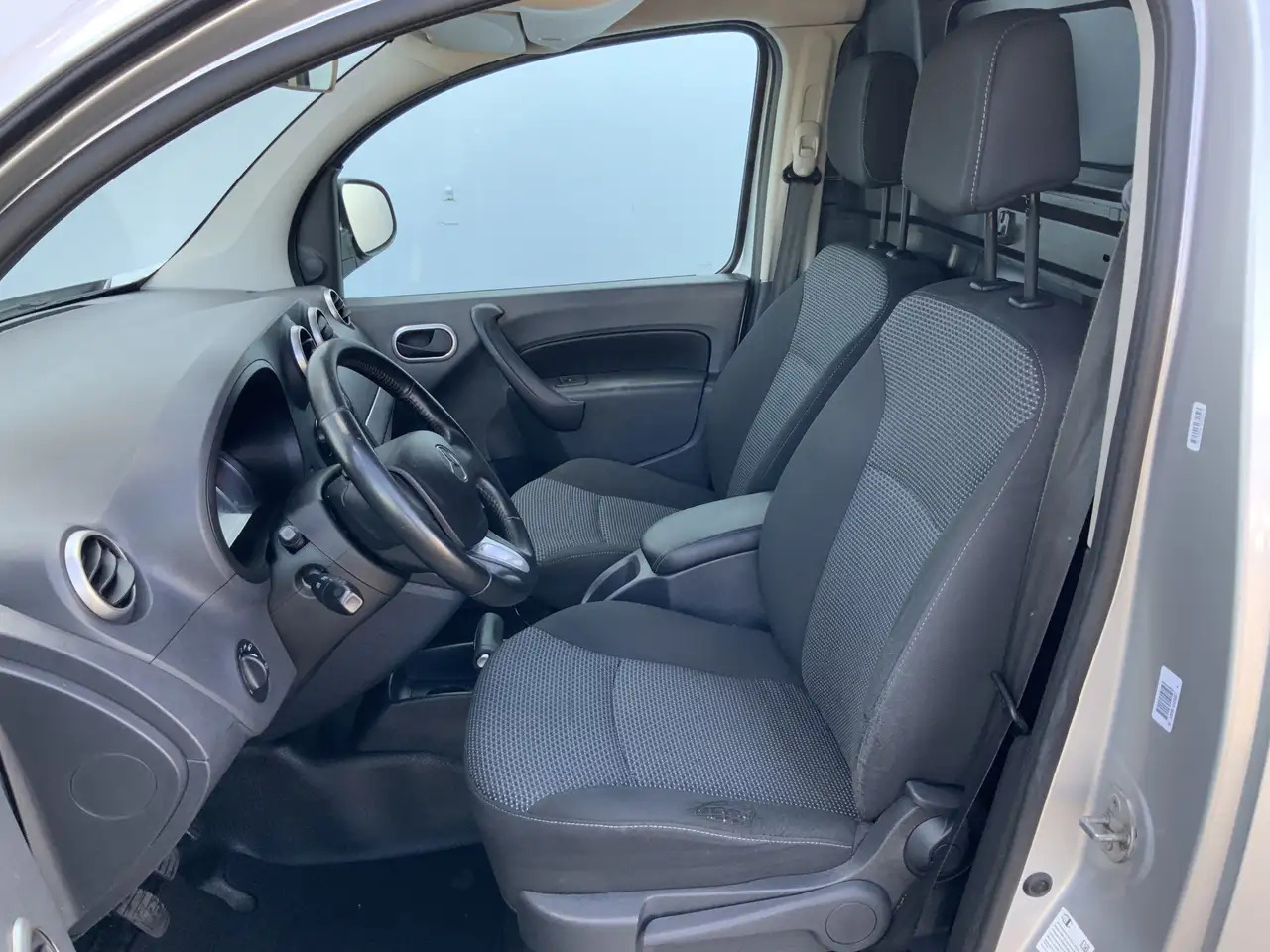 Mercedes-Benz Citan 109 CDI BlueEFFICIENCY Airco Cruise Euro 5 - Small van: picture 4 Mercedes-Benz Citan 109 CDI BlueEFFICIENCY Airco Cruise Euro 5 - Small van: picture 4