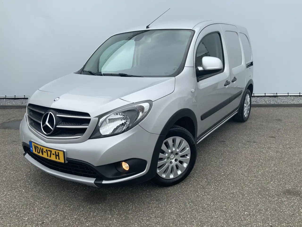 Mercedes-Benz Citan 109 CDI BlueEFFICIENCY Airco Dub Schuifdeur Cruise - Small van: picture 1 Mercedes-Benz Citan 109 CDI BlueEFFICIENCY Airco Dub Schuifdeur Cruise - Small van: picture 1