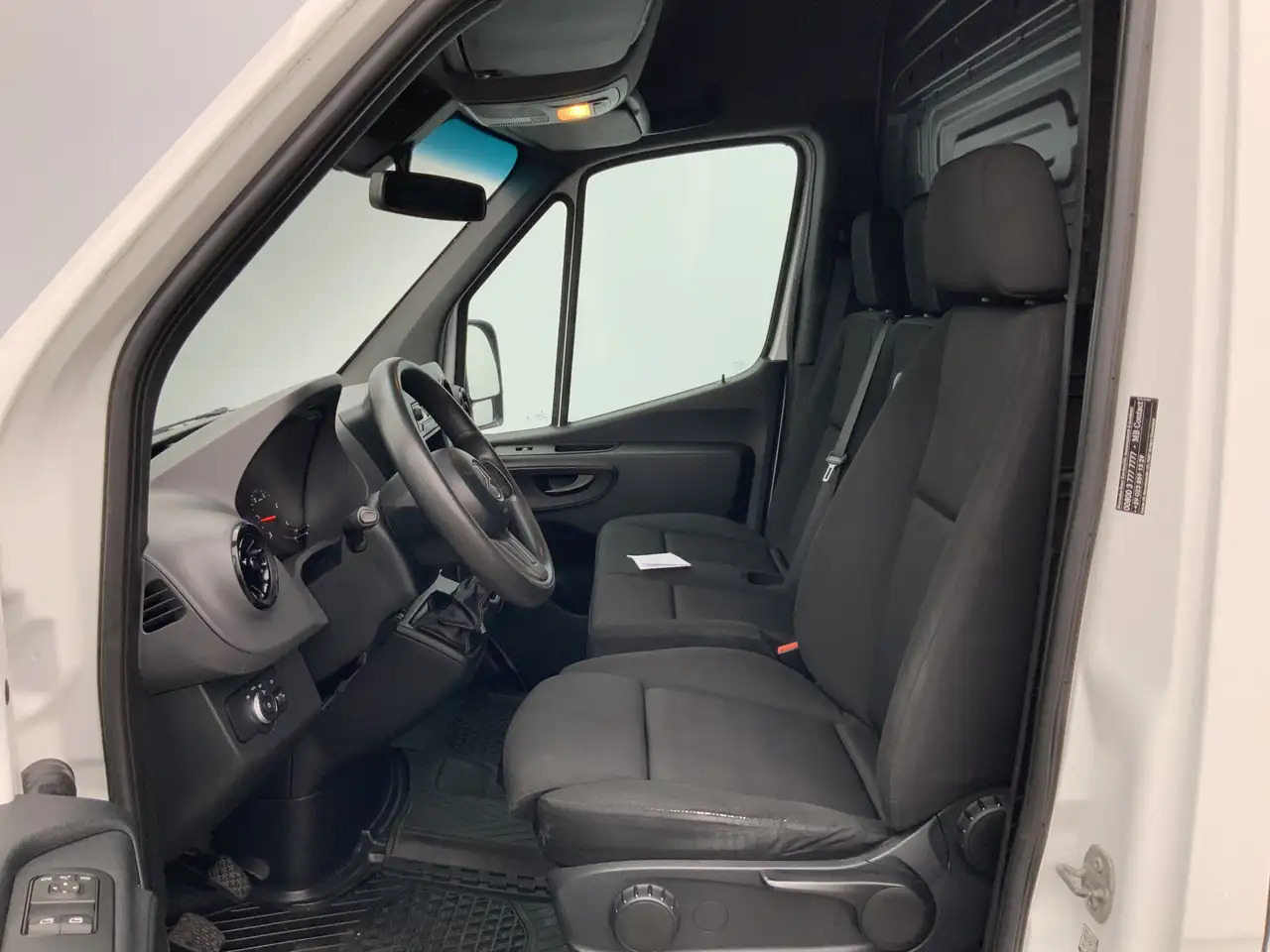 Panel van Mercedes-Benz Sprinter 314 2.2 CDI L2H1 EURO VI-D Airco Camera 3 Zits Ext: picture 19