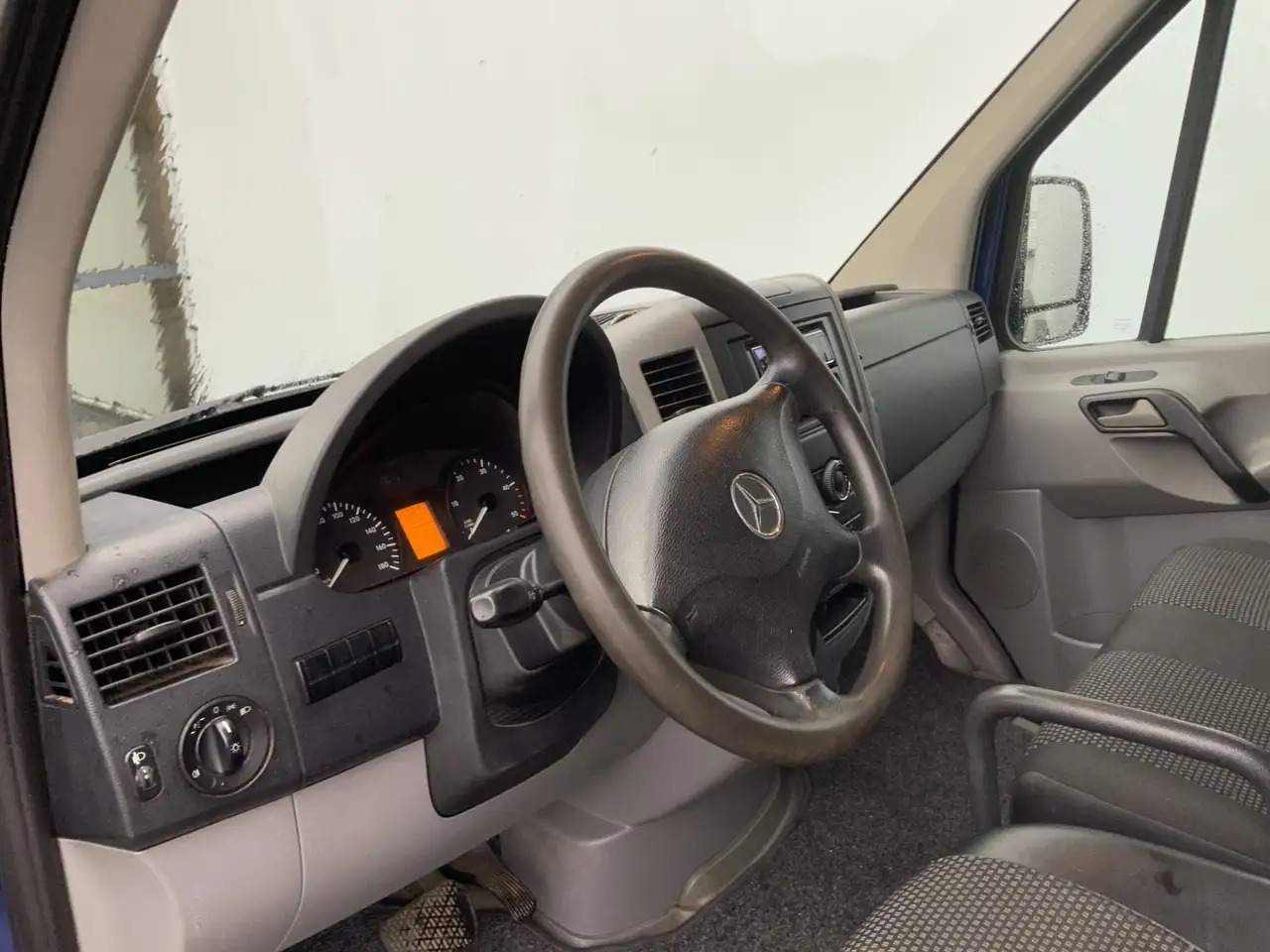 Mercedes-Benz Sprinter 518 3.0 CDI 366 L2H2 Automaat Airco 3 Zits Trekhaa - Panel van: picture 5 Mercedes-Benz Sprinter 518 3.0 CDI 366 L2H2 Automaat Airco 3 Zits Trekhaa - Panel van: picture 5