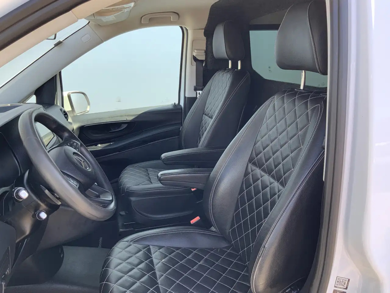 Mercedes-Benz Vito Tourer XL 114 CDI Autom. Airco Cruise Camera Alu V - Panel van: picture 5 Mercedes-Benz Vito Tourer XL 114 CDI Autom. Airco Cruise Camera Alu V - Panel van: picture 5