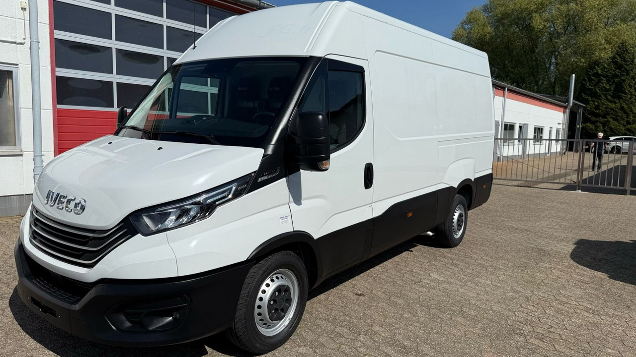 Panel van Iveco Daily 35S14 Transporter Kastenwagen L3H2: picture 1