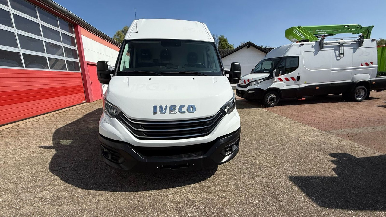 Iveco Daily 35S14 Transporter Kastenwagen L3H2 - Panel van: picture 2 Iveco Daily 35S14 Transporter Kastenwagen L3H2 - Panel van: picture 2