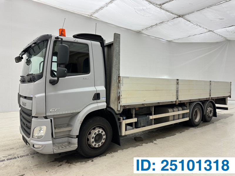 DAF CF 330 - Dropside/ Flatbed truck: picture 1 DAF CF 330 - Dropside/ Flatbed truck: picture 1