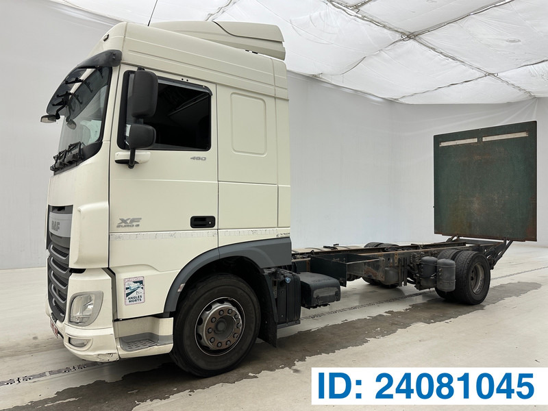 DAF XF 460 Space Cab - Cab chassis truck: picture 1 DAF XF 460 Space Cab - Cab chassis truck: picture 1