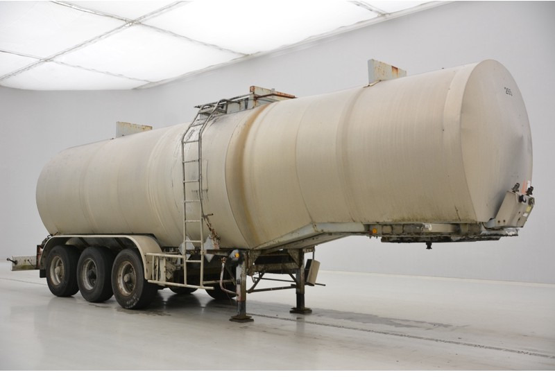 Fruehauf Bitumen tank trailer - Tank semi-trailer: picture 3 Fruehauf Bitumen tank trailer - Tank semi-trailer: picture 3