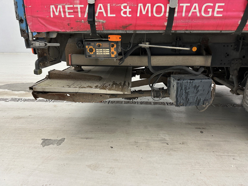 Iveco Stralis 270 - 6x2 - Curtainsider truck: picture 5 Iveco Stralis 270 - 6x2 - Curtainsider truck: picture 5