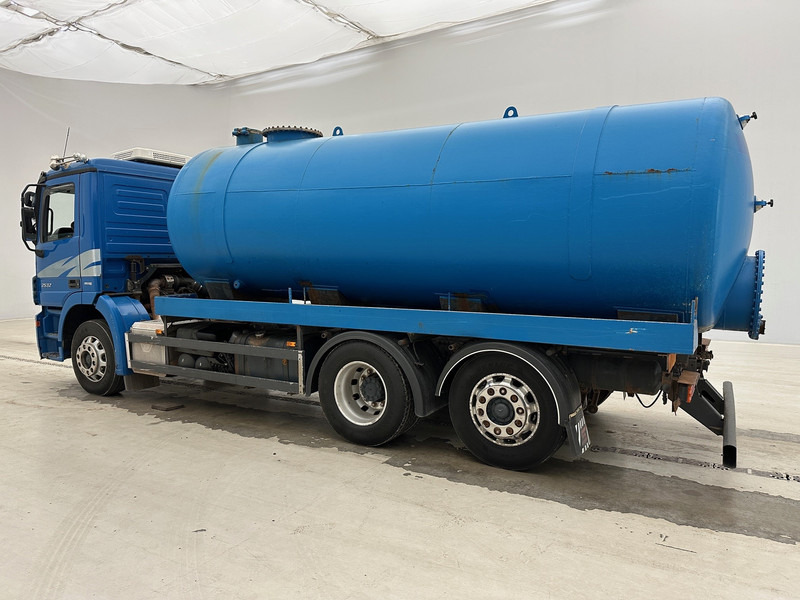 Tank truck Mercedes-Benz Actros 2532 - 6x2: picture 6