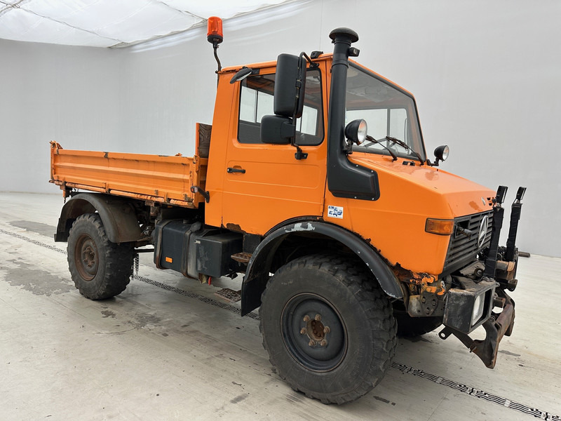 Mercedes-Benz Unimog U427 - 4x4 - Tipper: picture 5 Mercedes-Benz Unimog U427 - 4x4 - Tipper: picture 5