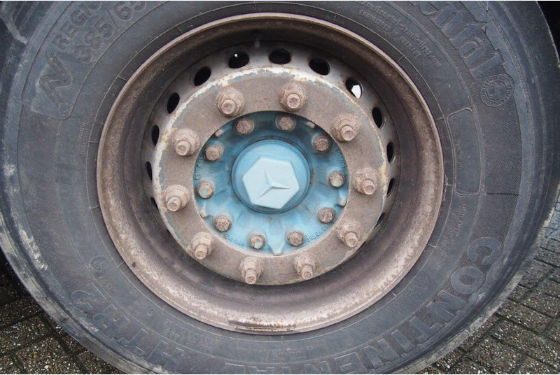 Dropside/ Flatbed semi-trailer Renders Plateau: picture 10