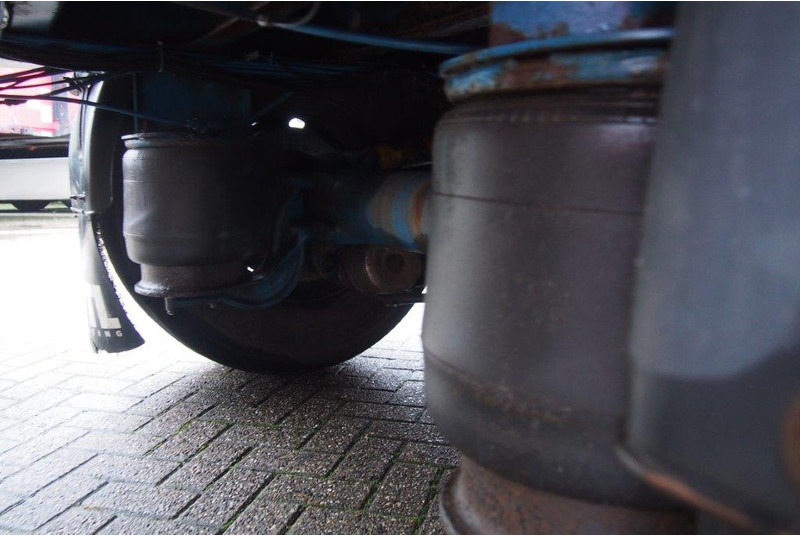 Dropside/ Flatbed semi-trailer Renders Plateau: picture 11