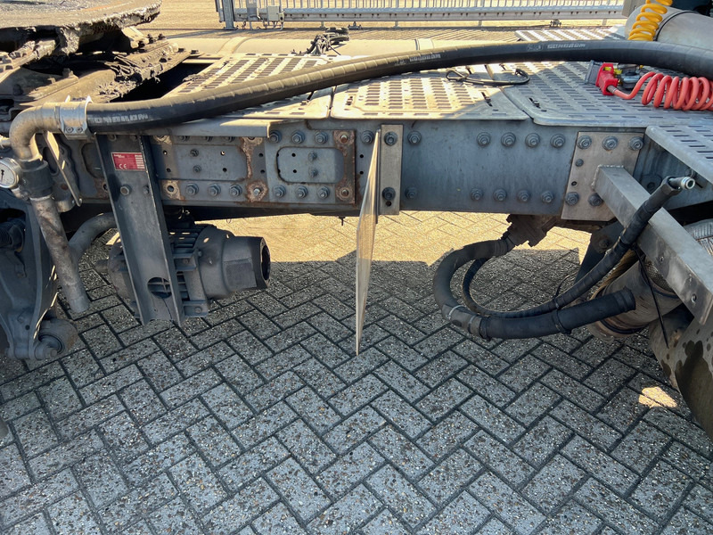 Tractor unit DAF XF106.440 Space Cab: picture 12