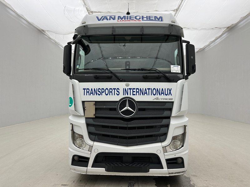 Mercedes-Benz Actros 1942 - Tractor unit: picture 2 Mercedes-Benz Actros 1942 - Tractor unit: picture 2