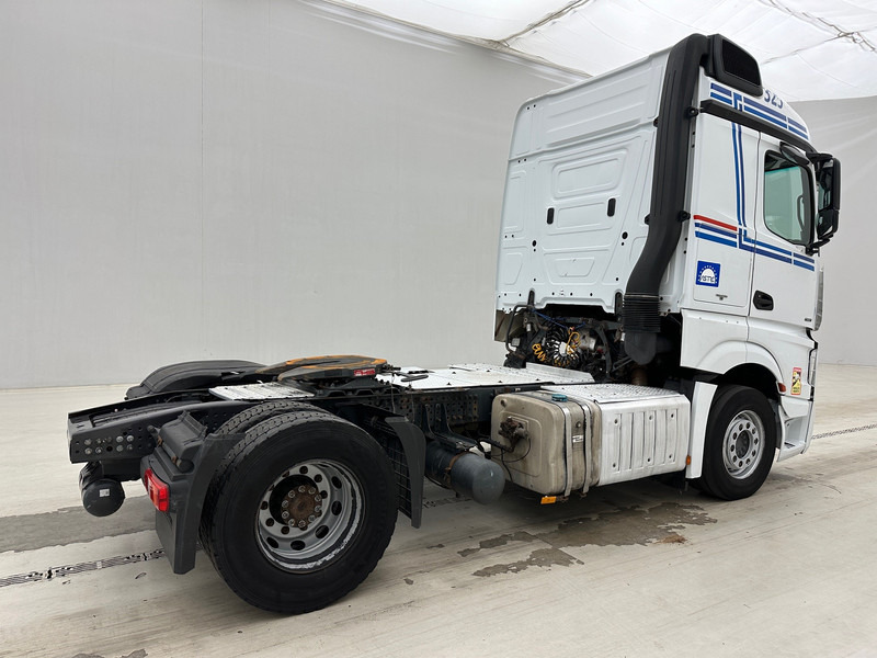 Mercedes-Benz Actros 1942 - Tractor unit: picture 4 Mercedes-Benz Actros 1942 - Tractor unit: picture 4
