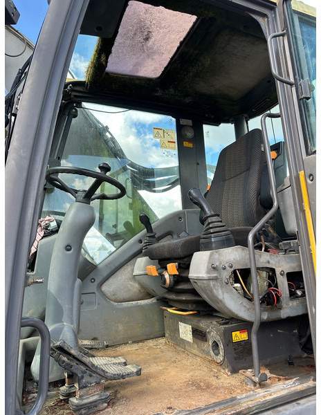 Wheel excavator Volvo EW140: picture 9