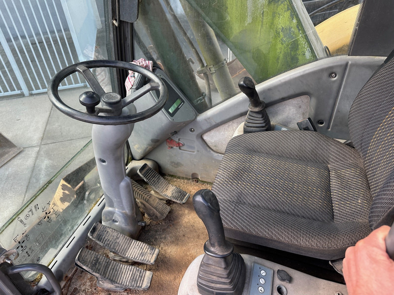 Wheel excavator Volvo EW140: picture 7