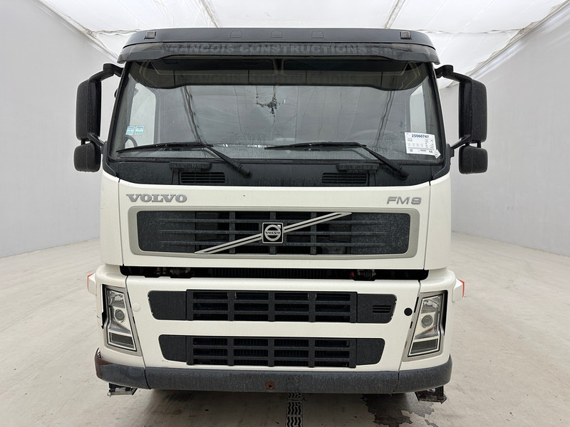 Volvo FM 300* - Tipper, Crane truck: picture 2 Volvo FM 300* - Tipper, Crane truck: picture 2