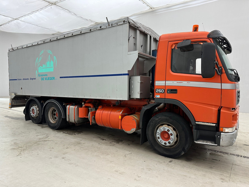 Volvo FM7.250 - 6x2 - Tipper: picture 3 Volvo FM7.250 - 6x2 - Tipper: picture 3