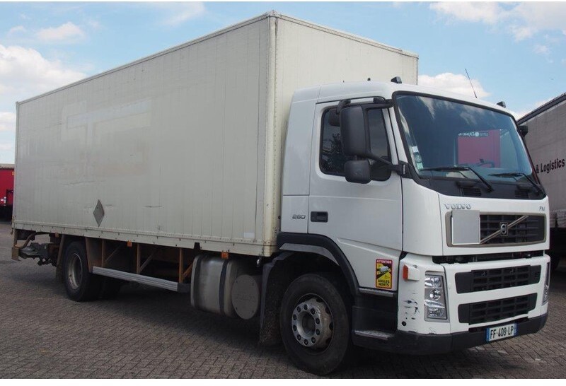 Volvo FM9.260 - Box truck: picture 3 Volvo FM9.260 - Box truck: picture 3