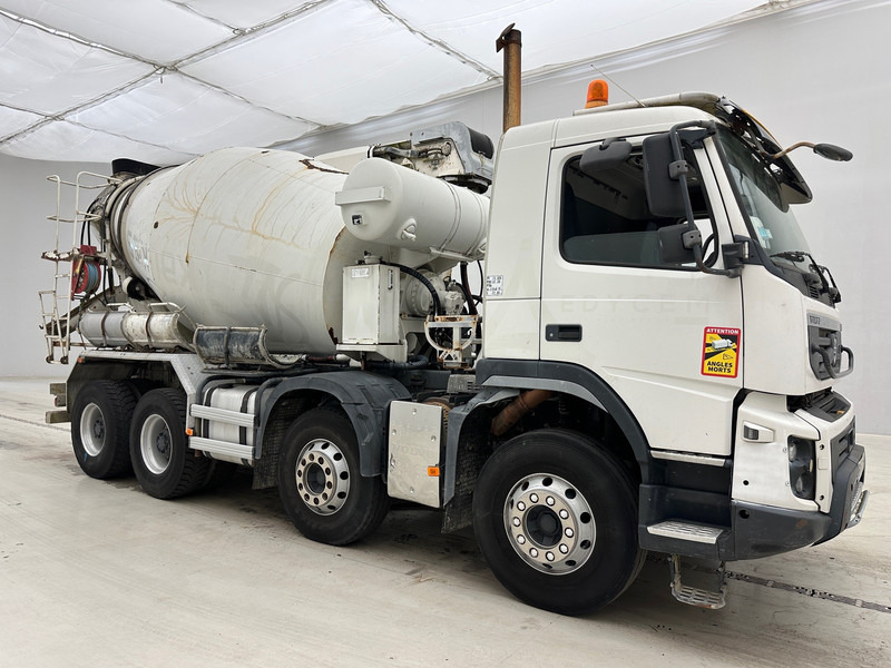 Volvo FMX 410 - 8x4 - Concrete mixer truck: picture 3 Volvo FMX 410 - 8x4 - Concrete mixer truck: picture 3