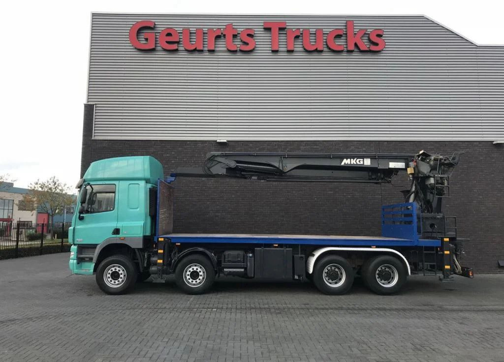 DAF CF 460 8X4 + MKG HMK 401/kran/kraan/Montagekran/ - Crane truck, Dropside/ Flatbed truck: picture 1 DAF CF 460 8X4 + MKG HMK 401/kran/kraan/Montagekran/ - Crane truck, Dropside/ Flatbed truck: picture 1