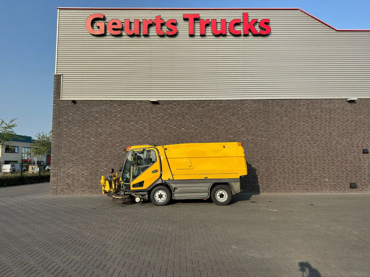 Johnston CX400 SWEEPING TRUCK/ KEHRMASCHINE/VEEG - Road sweeper: picture 1 Johnston CX400 SWEEPING TRUCK/ KEHRMASCHINE/VEEG - Road sweeper: picture 1