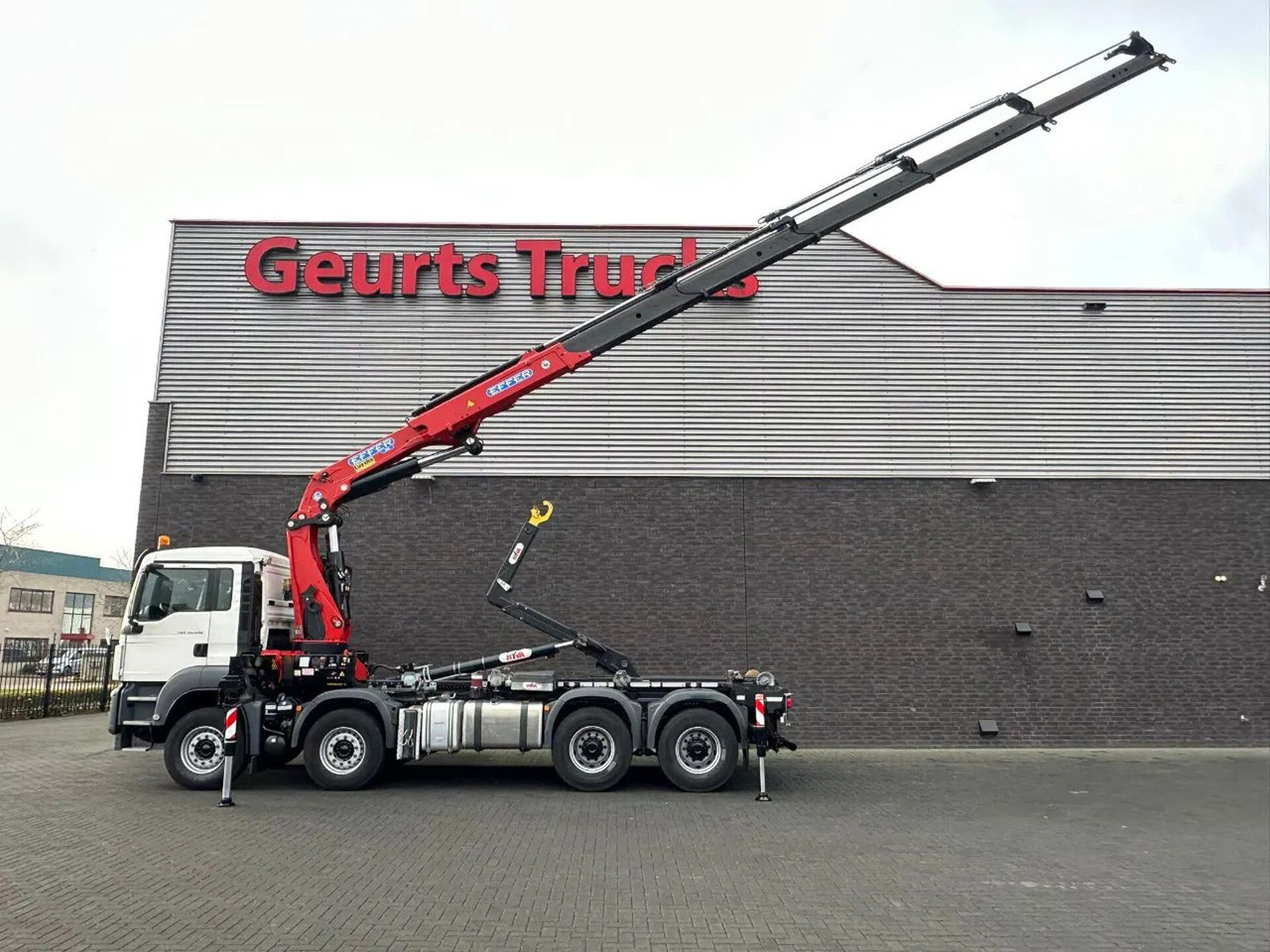 MAN TGS 35.460 8X4 BL+ HYVA 18.55.S HAAKARMSYSTEEM E - Hook lift truck, Crane truck: picture 4 MAN TGS 35.460 8X4 BL+ HYVA 18.55.S HAAKARMSYSTEEM E - Hook lift truck, Crane truck: picture 4