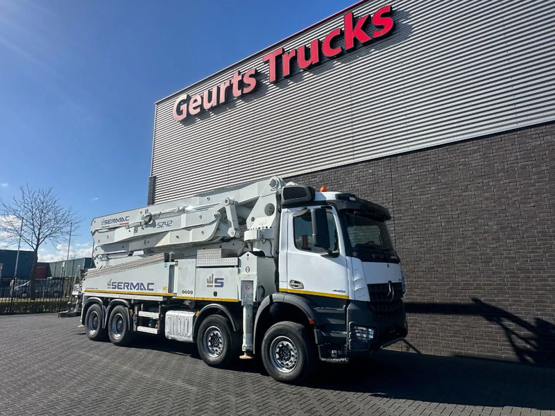 Mercedes-Benz Arocs 4451 8X4 + SERMAC 5Z42 BETONPOMP/BETONPUMPE/CONCRETE PUMP - Concrete pump truck: picture 5 Mercedes-Benz Arocs 4451 8X4 + SERMAC 5Z42 BETONPOMP/BETONPUMPE/CONCRETE PUMP - Concrete pump truck: picture 5