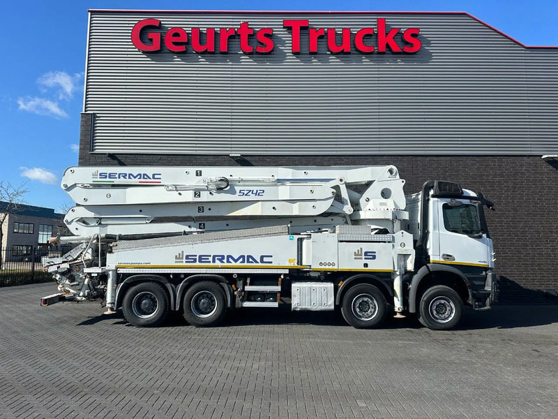 Mercedes-Benz Arocs 4451 8X4 + SERMAC 5Z42 BETONPOMP/BETONPUMPE/CONCRETE PUMP - Concrete pump truck: picture 4 Mercedes-Benz Arocs 4451 8X4 + SERMAC 5Z42 BETONPOMP/BETONPUMPE/CONCRETE PUMP - Concrete pump truck: picture 4