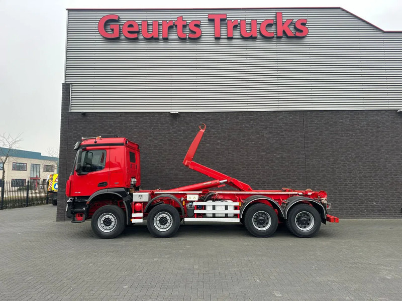 Mercedes-Benz Arocs 8X4 VDL S-30-6600 HAAKARMSYSTEEM/ABROLLKIPPER/HOOKLIFT - Cable system truck: picture 1 Mercedes-Benz Arocs 8X4 VDL S-30-6600 HAAKARMSYSTEEM/ABROLLKIPPER/HOOKLIFT - Cable system truck: picture 1