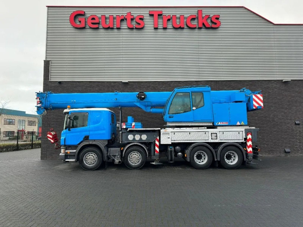 Scania P420 8X4 + FAUN HK 40 + JIB KRAAN/KRAN/CRANE/GRU - Crane truck: picture 1 Scania P420 8X4 + FAUN HK 40 + JIB KRAAN/KRAN/CRANE/GRU - Crane truck: picture 1