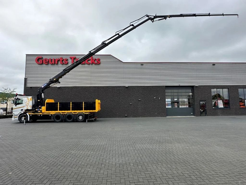 Scania R530 V8 NGS 8X4 TRIDEM MET HYVA 2Z KIPPER + HMF - Crane truck, Tipper: picture 2 Scania R530 V8 NGS 8X4 TRIDEM MET HYVA 2Z KIPPER + HMF - Crane truck, Tipper: picture 2