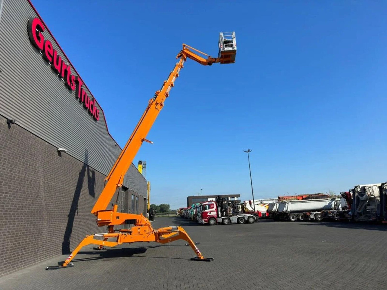 Teupen LEO 36T TELESCOPIC SPIDER HOOGWERK - Truck mounted aerial platform: picture 4 Teupen LEO 36T TELESCOPIC SPIDER HOOGWERK - Truck mounted aerial platform: picture 4