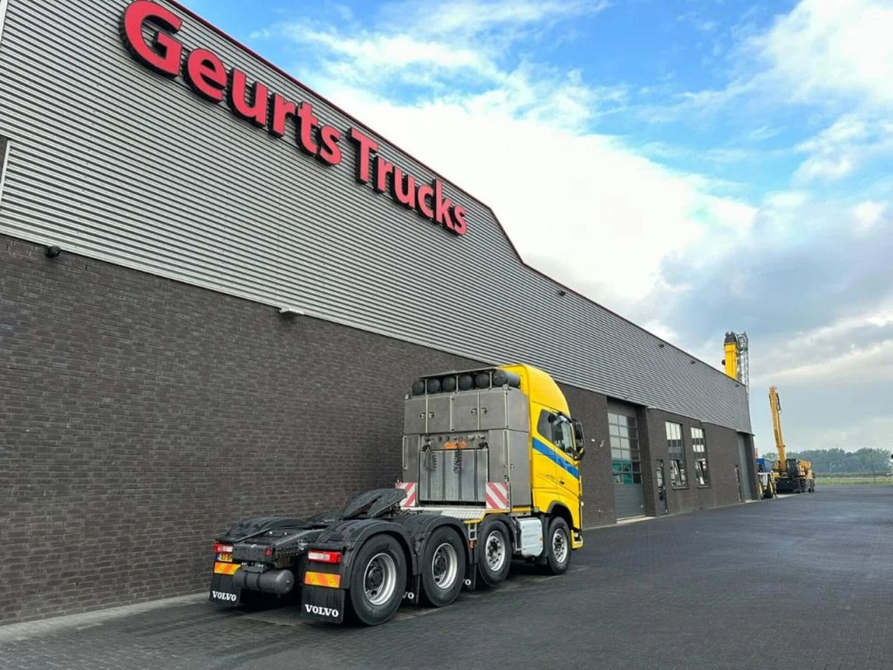 Volvo FH 16.750 8X4 HEAVY DUTY TRACTOR/SZM/TREKKER - Tractor unit: picture 5 Volvo FH 16.750 8X4 HEAVY DUTY TRACTOR/SZM/TREKKER - Tractor unit: picture 5