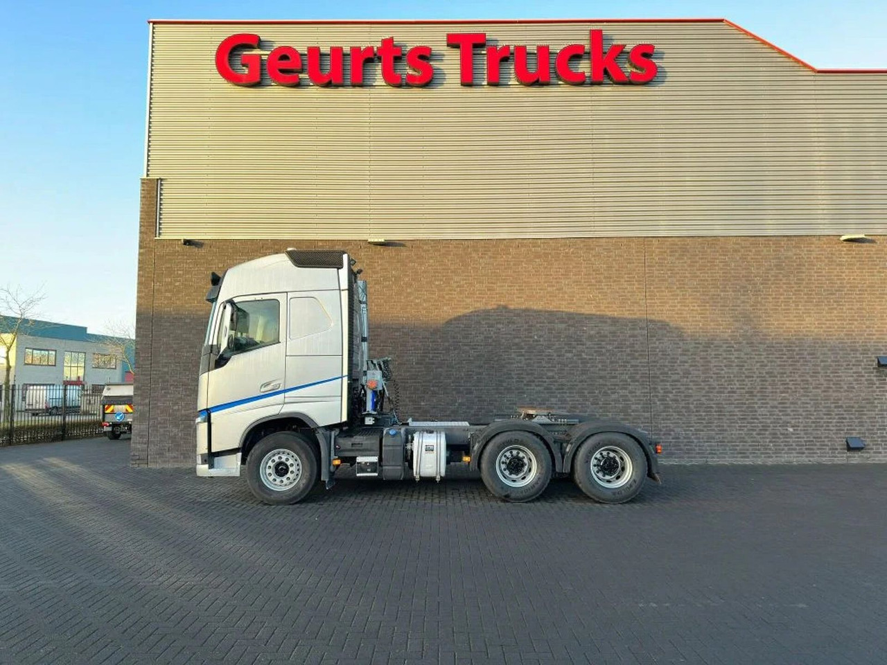 Volvo FH 460 6X4 TREKKER/TRACTOR/SZM EURO 6 HYDRAULIC - Tractor unit: picture 1 Volvo FH 460 6X4 TREKKER/TRACTOR/SZM EURO 6 HYDRAULIC - Tractor unit: picture 1