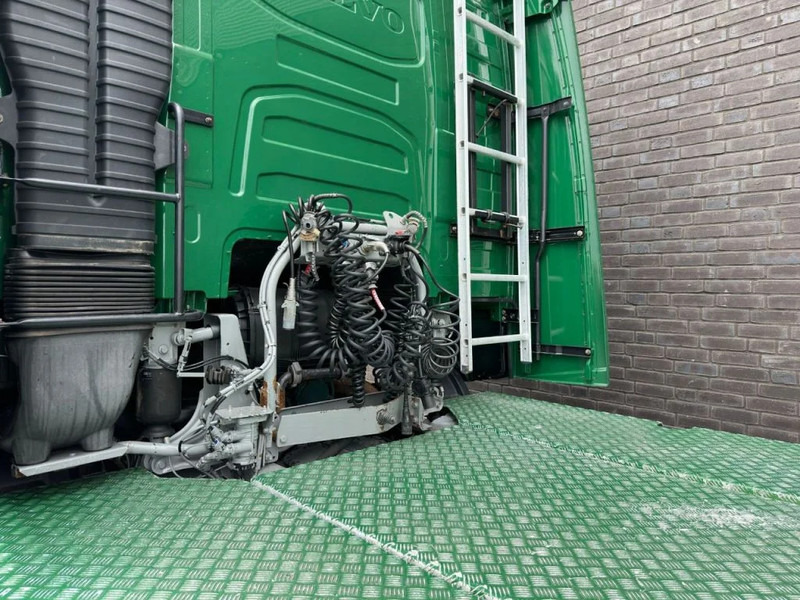 Tractor unit Volvo FH 500 6X4 TREKKER/TRACTOR/SZM EURO 6 HYDRAULIC: picture 12