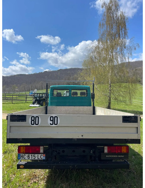 Mercedes-Benz 612 MANUEL gearbox - Box truck: picture 5 Mercedes-Benz 612 MANUEL gearbox - Box truck: picture 5