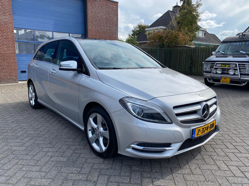 Mercedes-Benz B-Klasse 180 Ambition autom. panoramadak - SUV: picture 3 Mercedes-Benz B-Klasse 180 Ambition autom. panoramadak - SUV: picture 3