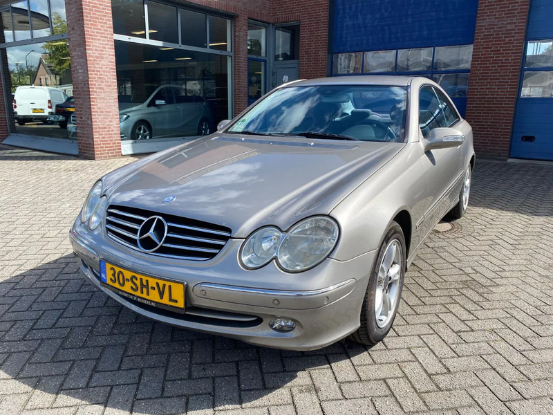 Mercedes-Benz CLK-Klasse C 200 KOMP. Autom. - Car: picture 5 Mercedes-Benz CLK-Klasse C 200 KOMP. Autom. - Car: picture 5