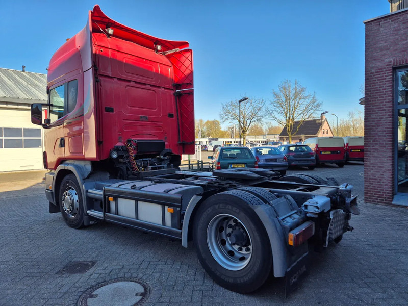 Scania R114-380pk.. manual gearbox .airco - Tractor unit: picture 2 Scania R114-380pk.. manual gearbox .airco - Tractor unit: picture 2