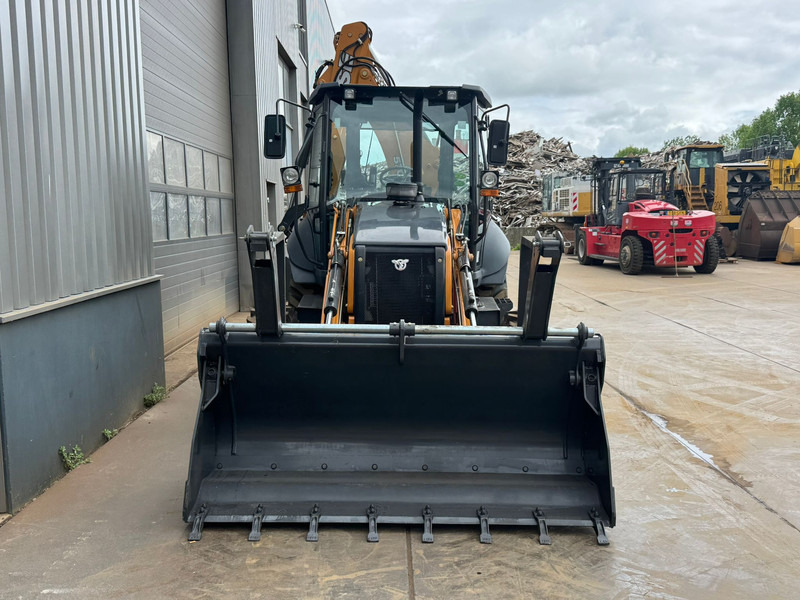 Case 570SV A/C 4x4 Telescopic boom - Backhoe loader: picture 5 Case 570SV A/C 4x4 Telescopic boom - Backhoe loader: picture 5