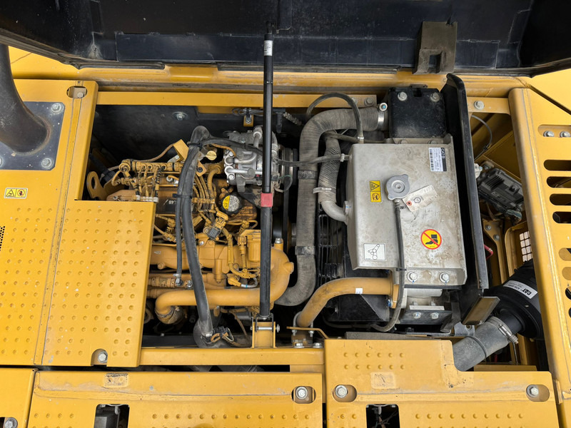 Crawler excavator Caterpillar 313FLGC: picture 20