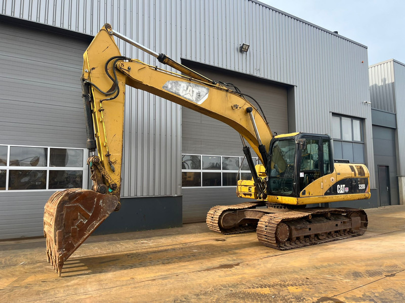 Caterpillar 320D - bucket with teeth - Crawler excavator: picture 2 Caterpillar 320D - bucket with teeth - Crawler excavator: picture 2