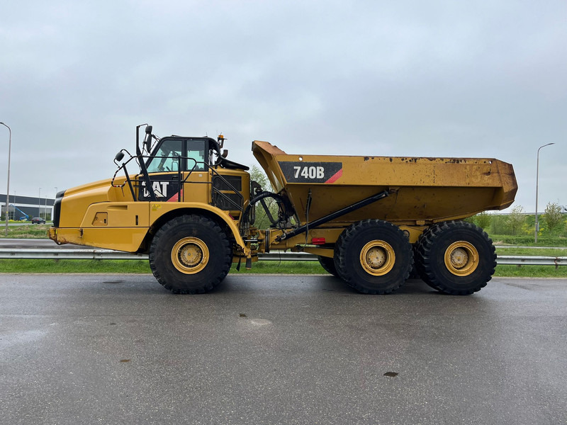 Caterpillar 740B - Articulated dumper: picture 2 Caterpillar 740B - Articulated dumper: picture 2