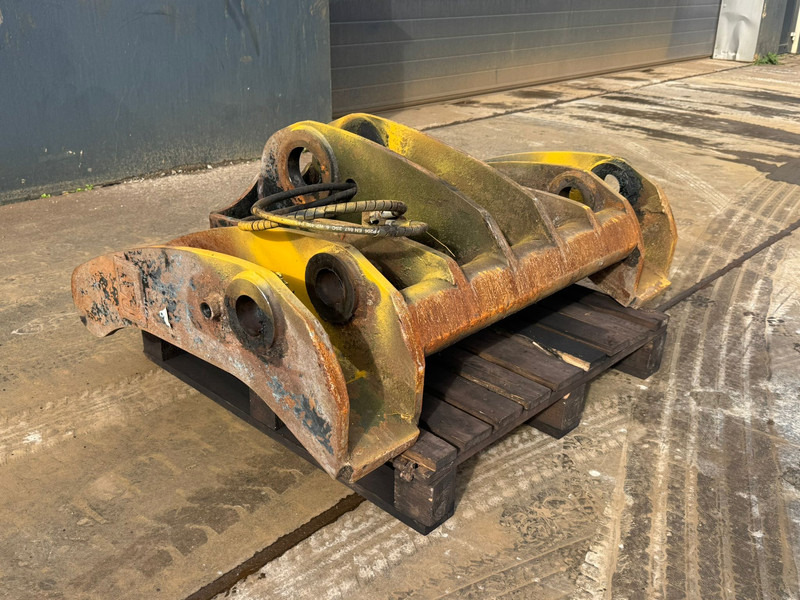 Caterpillar 950k 962 - Quick coupler: picture 1 Caterpillar 950k 962 - Quick coupler: picture 1