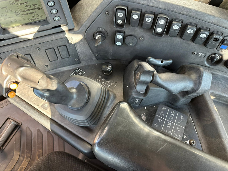 Bulldozer Caterpillar D8T - 2021 Rebuild CE / EPA: picture 13 Bulldozer Caterpillar D8T - 2021 Rebuild CE / EPA: picture 13