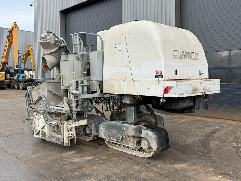 GOMACO GT3400 Concrete Slipform Paver - Asphalt paver: picture 2 GOMACO GT3400 Concrete Slipform Paver - Asphalt paver: picture 2