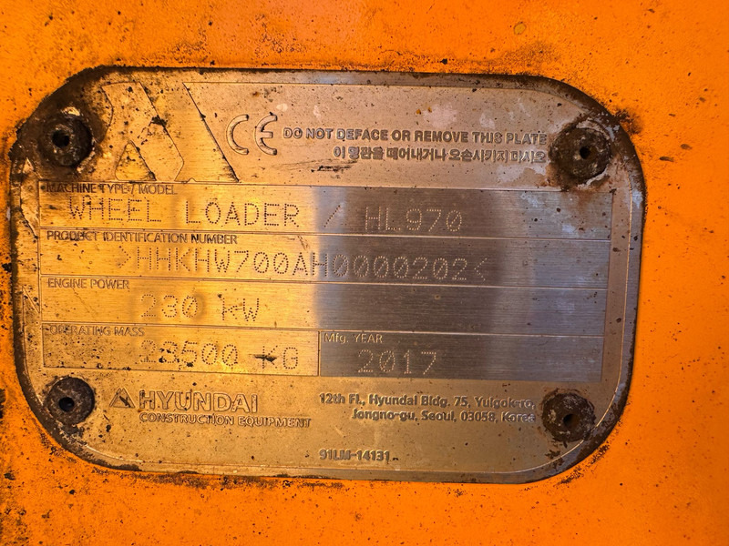Wheel loader Hyundai HL970: picture 16
